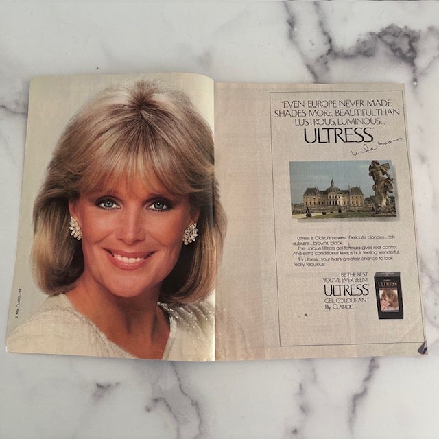 Traditional Vintage 1980s Woman's Day Magazine Holiday Christmas For Sale - Image 3 of 6