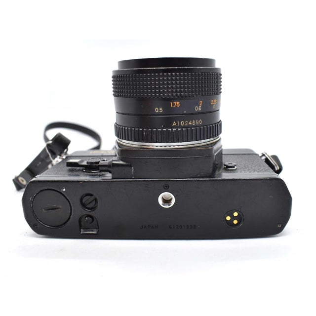 1970's Yashica Fr 35mm SLR Camera With Yashica ML 50mm Lens For Sale - Image 6 of 9