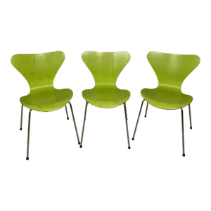 Late 20th Century Vintage Green Fritz Hansen Series 7 Stack Chair - Set of 3