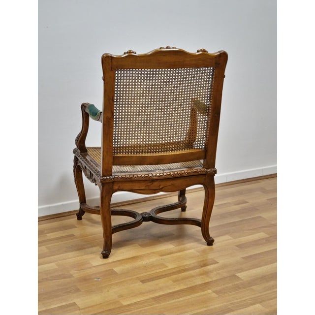 Louis XV Cannés Armchairs in Carved Wood with Cufflinks, France, 1740s, Set of 2 For Sale - Image 6 of 18