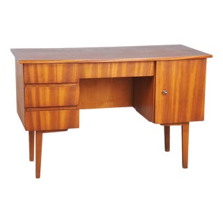 Mid-Century Modern Writing Desk in Mahogany Veneer, Czech, 1950 For Sale