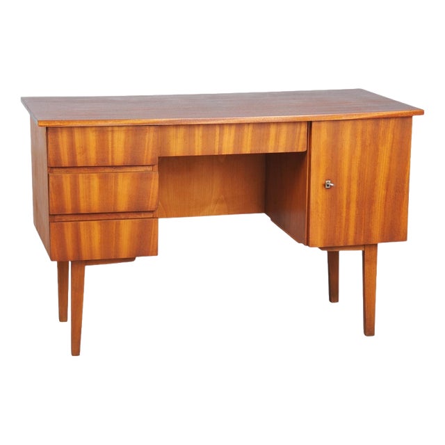 Mid-Century Modern Writing Desk in Mahogany Veneer, Czech, 1950 For Sale