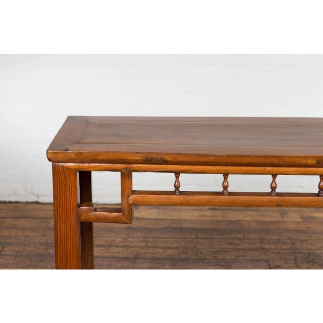 Chinese Late Qing Dynasty Altar Console Table with Foliage Carved Apron For Sale In New York - Image 6 of 13