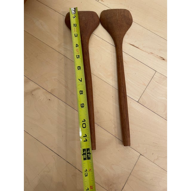 1970s Mid Century Modern Teak Wood Salad Bowl Serving Bowl Set - 7 Piece For Sale - Image 12 of 12