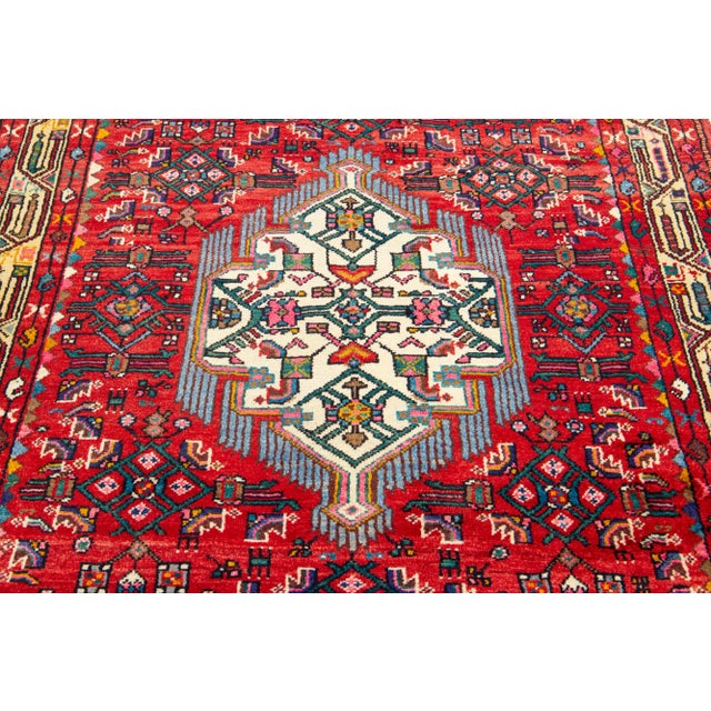 1960s 1960s Persian Hamadan Wool Rug With Medallion Motif in Red For Sale In New York - Image 6 of 7