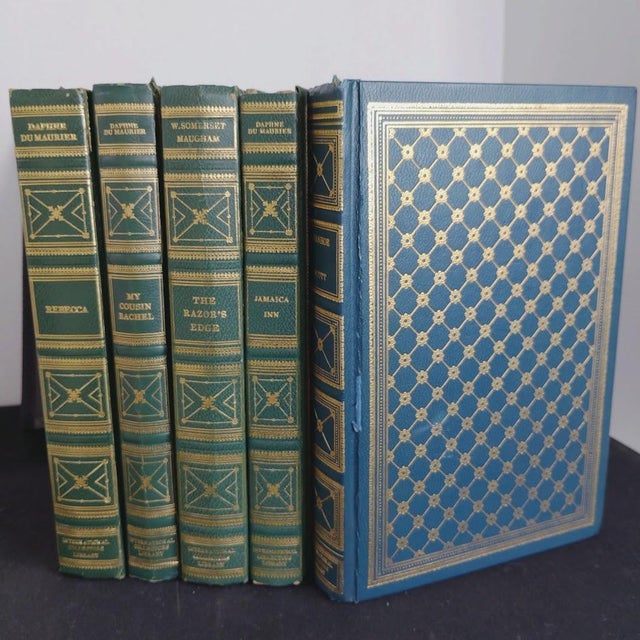 Vintage International Collectors Library Classic Novels Green Leather Bound Gold Gilt Trim Set of 5 Books For Sale - Image 9 of 9