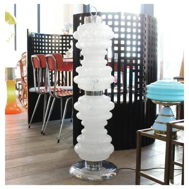 TypologyFloor lampDating1965-1970StyleMid-CenturyModelFloor lampProvenienceItalyDesignerCarlo...