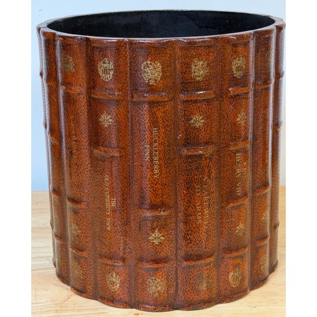 Italian Neoclassical Gilt Leather Book Motif Wastepaper Basket, 20th Century For Sale - Image 13 of 18
