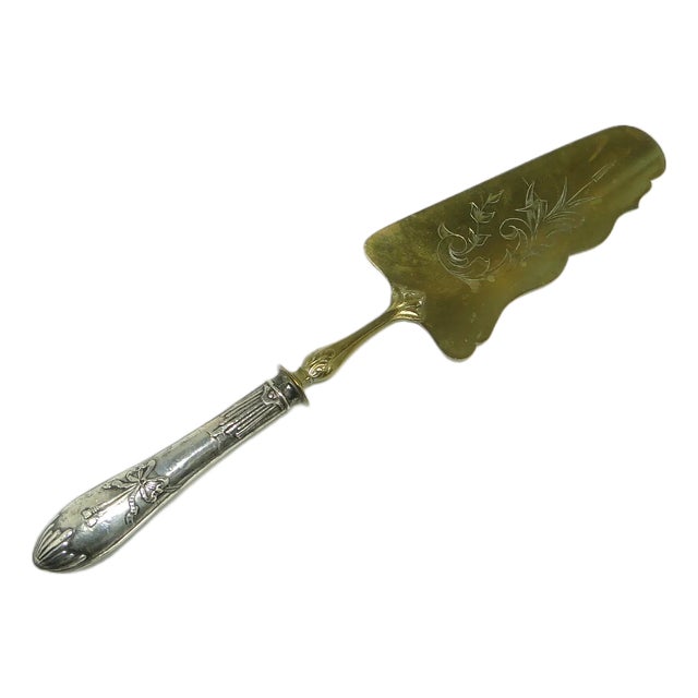 Art Nouveau Brass Cake Shoulder, 1900s For Sale