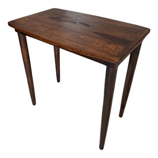 Mid Century MCM Tapered Leg Side Table For Sale
