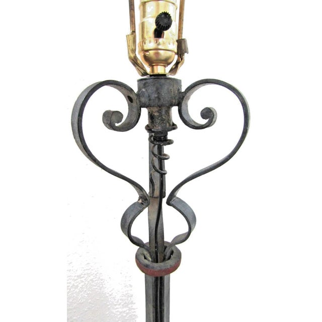 1920s French Art Deco Wrought Iron Scrollwork and Leaves Tripod Floor Lamp and Shade For Sale In Miami - Image 6 of 17