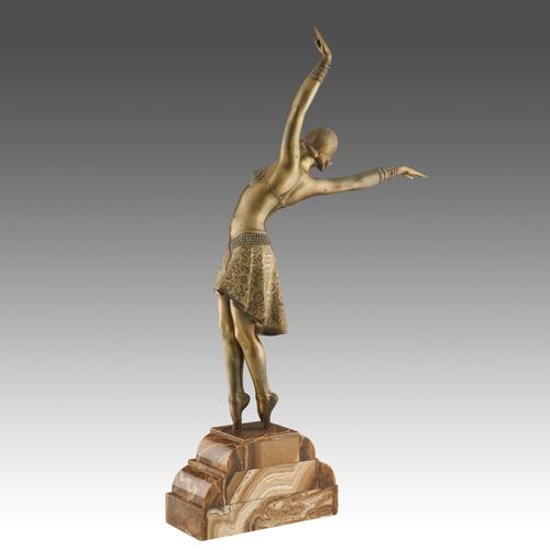 Demetre Chiparus, Vedette, Gilt Bronze For Sale - Image 4 of 18