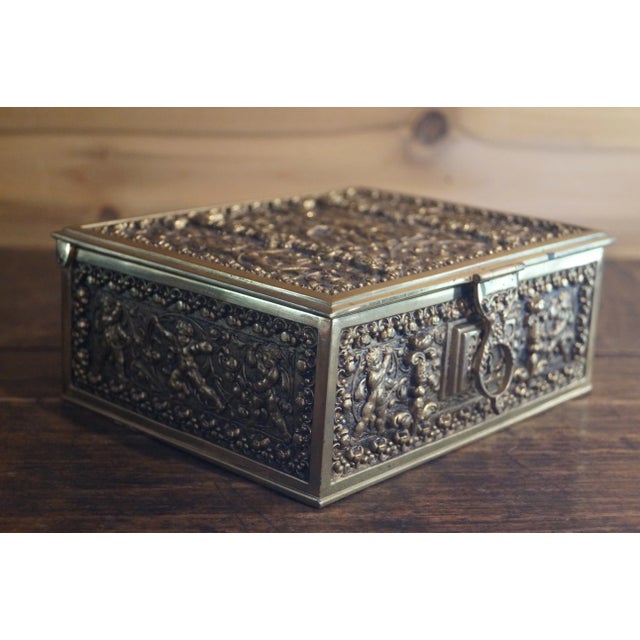 1900 - 1909 1900s German Erhard & Sohne Bronze Brass Cherub Jewelry Box For Sale - Image 5 of 12