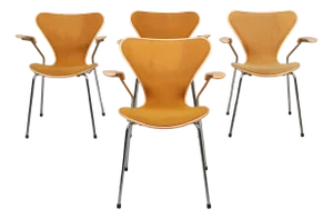 Series 7 Sjuan Chairs by Arne Jacobsen for Fritz Hansen, 1980s, Set of 4