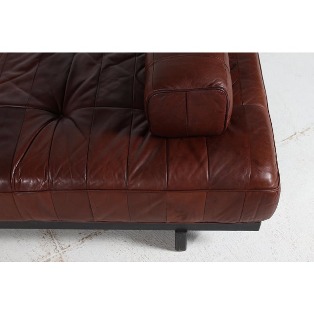 DS 80 Daybed in Patchwork Aniline Leather with Wood Frame from de Sede, 1969 For Sale - Image 6 of 13