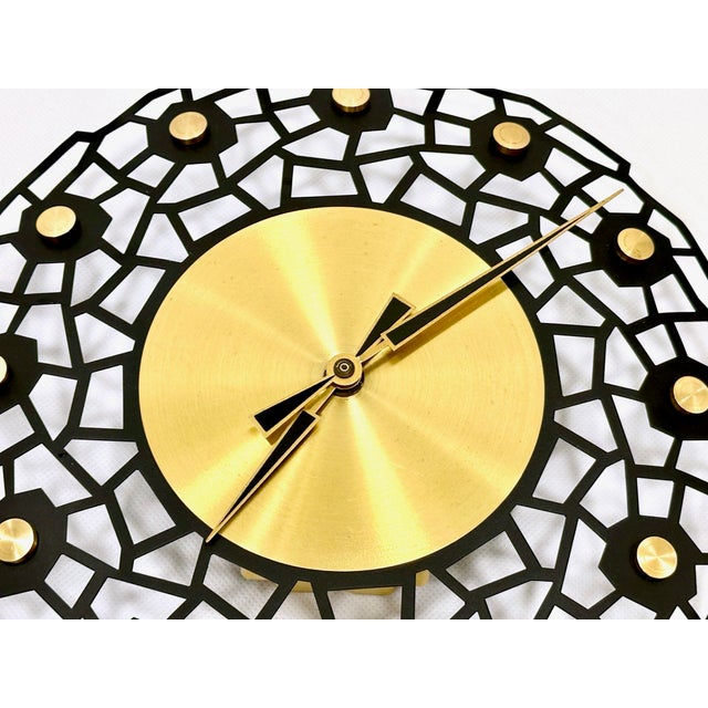 1970s Mid-Century Brass & Steel Wall Clock from Weimar, 1960s For Sale - Image 5 of 7