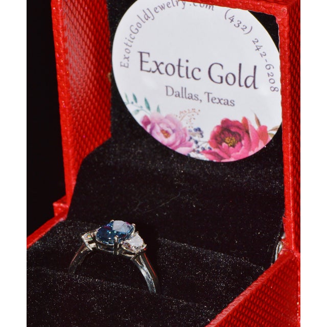 Gia Certified Natural 2.66cts if D Diamond Cornflower Blue Sapphire 950 Platinum 3 Stone Ring, Size 6 For Sale - Image 12 of 14