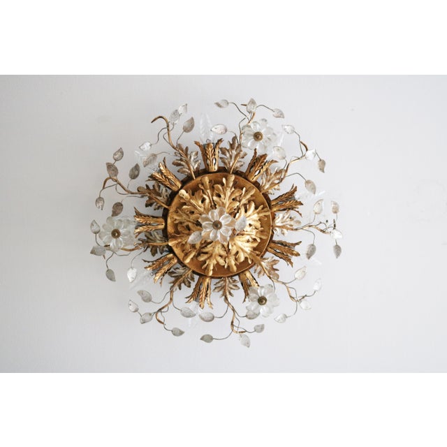Hollywood Regency Italian Flowers Florentine Chandelier in Murano Glass from Banci Firenze, 1970 For Sale - Image 3 of 10
