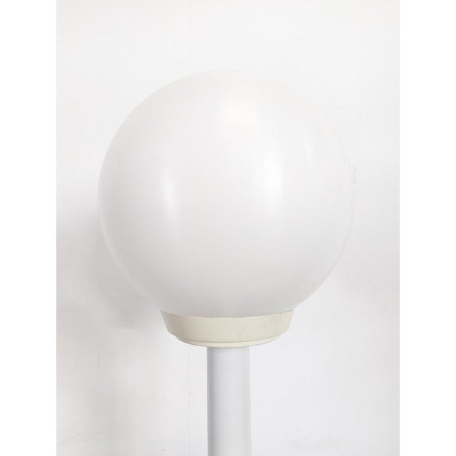 Space Age Floor Lamp in White Plastic, 1970s For Sale - Image 3 of 5