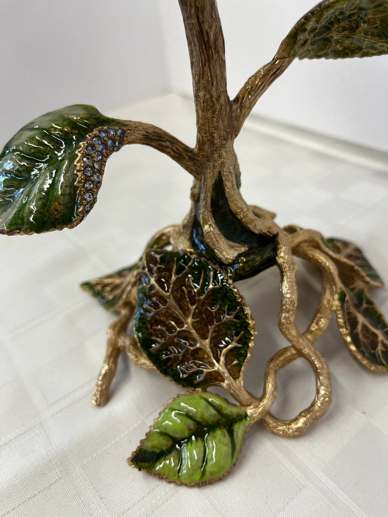 Jay Strongwater Large Handcrafted Periwinkle Blossom Nori
