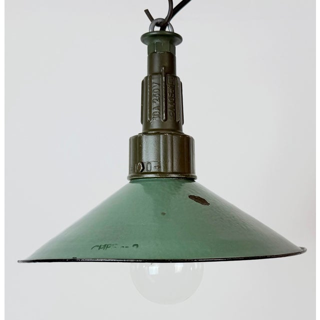 1960s Industrial Petrol Enamel Military Pendant Lamp with Cast Aluminium Top, 1960s For Sale - Image 5 of 18