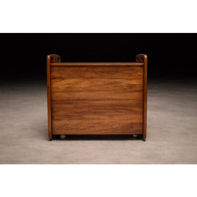 Sergio Rodrigues Freijó Wood Bar Cart with Chrome Wheels by Sergio Rodrigues, Brazil, 1960s - Lot 80A For Sale - Image 4 of 15