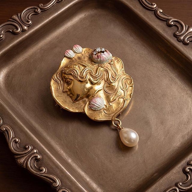 Mid 20th Century 14kyg 1960's Art Nouveau Revival Enameled and Diamond Pin/ Pendant For Sale - Image 5 of 5