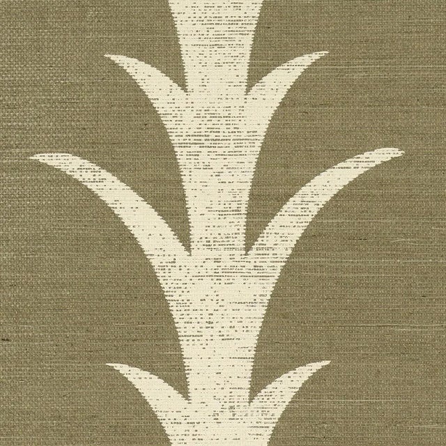Contemporary SAMPLE - Schumacher x Celerie Kemble Acanthus Stripe Sisal Wallpaper In Juniper For Sale - Image 3 of 4