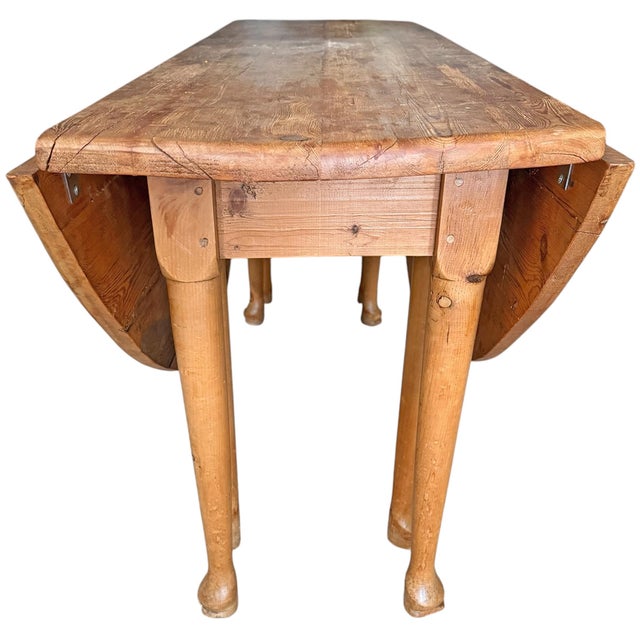 Wood 20th Century English Scrub Pine Dropleaf Gateleg Dining Table For Sale - Image 7 of 18