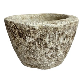 Outdoor/Indoor Rustic Vintage Granite Small Stone Decorative Bowl For Sale