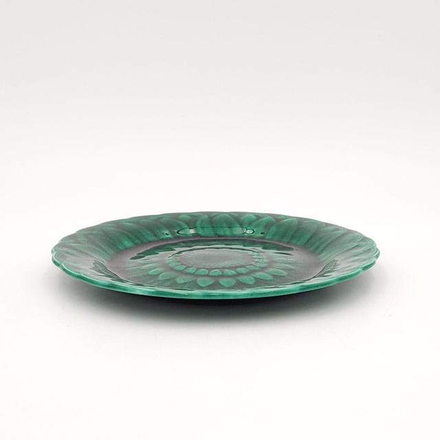 Pair of Wedgwood Plates, England Circa 1880 For Sale In San Francisco - Image 6 of 6