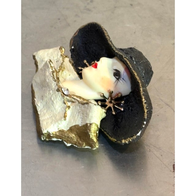 1980s-90s painted plaster woman w/ hat brooch. Excellent condition.