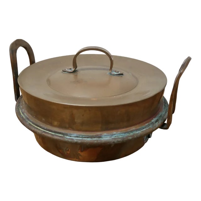 19th Century Round Copper Steaming or Warming Pan with Lid For Sale