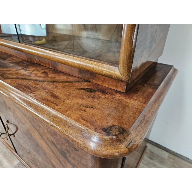 Brown Art Deco Display Cabinet in Walnut Burl, 1940 For Sale - Image 8 of 18