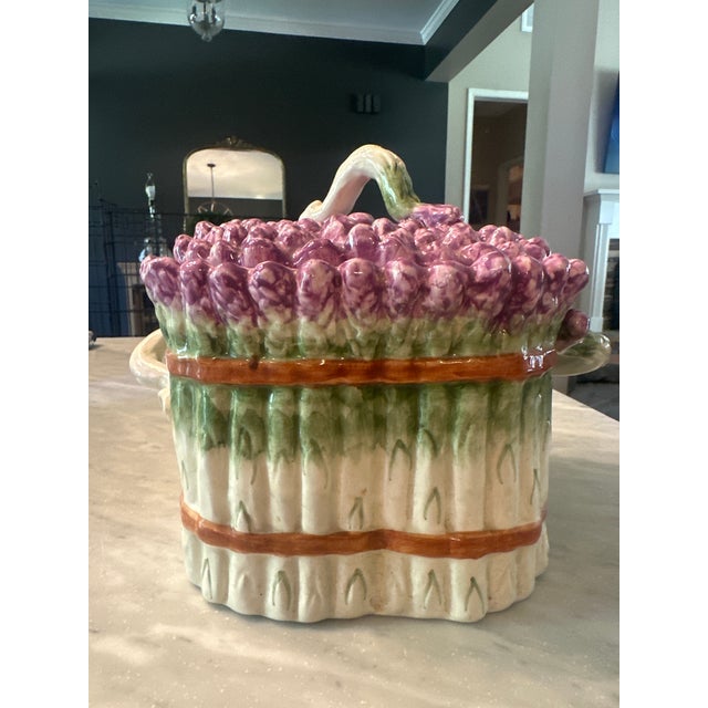 French Vintage Majolica Ceramic Trompe l'Oeil Lidded Asparagus Tureen For Sale - Image 3 of 7