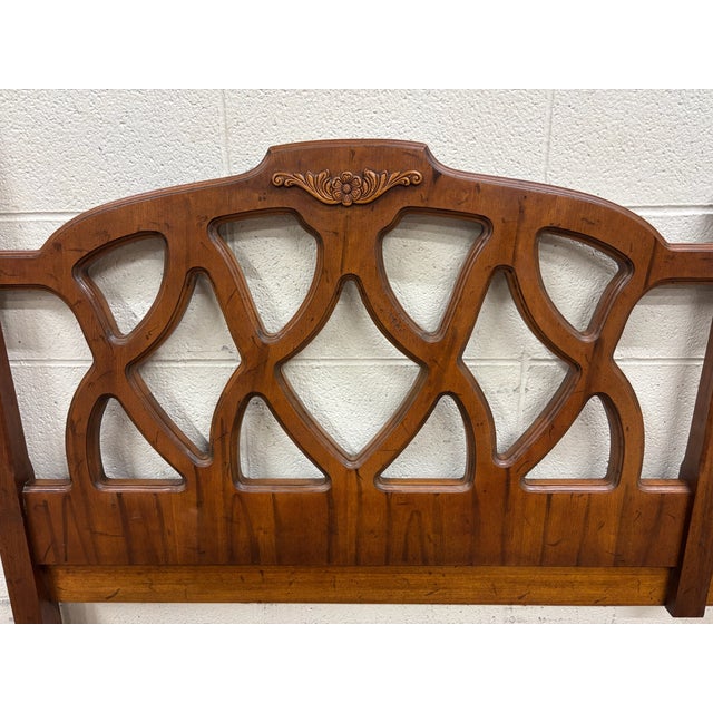 Late 20th Century Vintage King Size Drexel Trevi Collection 335-51 Poster Headboard For Sale - Image 5 of 10