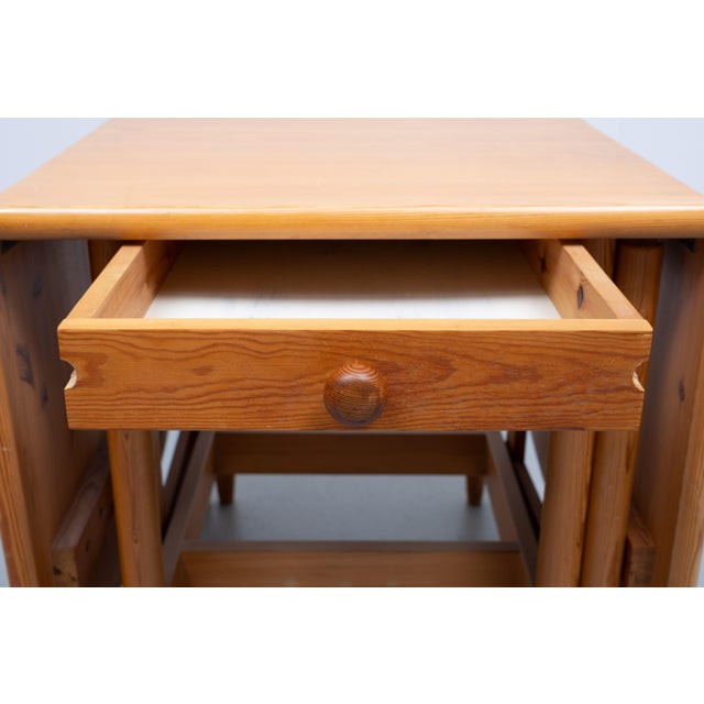 Mid-Century Modern Pine Drop Leaf Dining Table by Eero Aarnio for Laukaan Puu, 1970s For Sale - Image 3 of 9