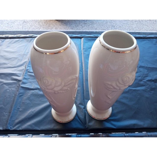 GORGEOUS Pair of Lenox USA 7" Embossed Floral Decorative Vases This product is a pair of Lenox USA 7" embossed floral...