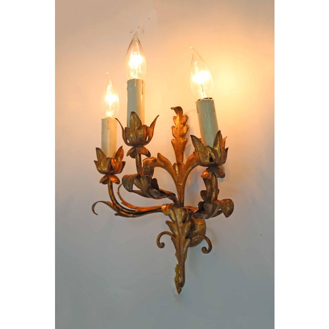 Florentine Hollywood Regency Wall Lamp, Italy, 1970s For Sale - Image 4 of 5