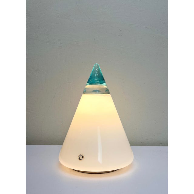 Vintage Cone Pyramid Table Lamp in White and Blue Murano Glass by Giusto Toso for Leucos, 1970s For Sale - Image 4 of 12