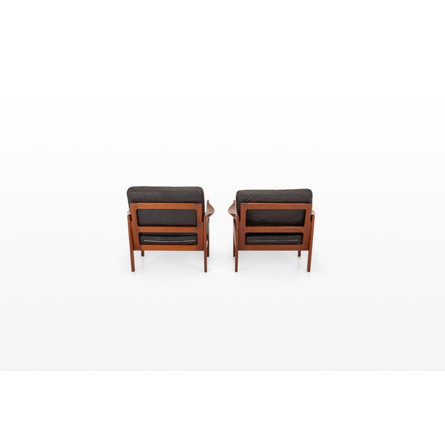 1960s Vintage Easy Chairs by Illum Wikkelsø for Niels Eilersen, 1960s, Set of 2 For Sale - Image 5 of 12