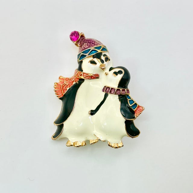 Early 21st C. Vintage Boho Chic Americana Two Penguins Christmas Brooch, Christopher Radko. For Sale - Image 6 of 6