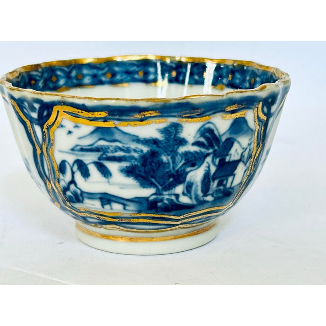 18th Century Antique Chinese Cup and Saucer For Sale - Image 5 of 9