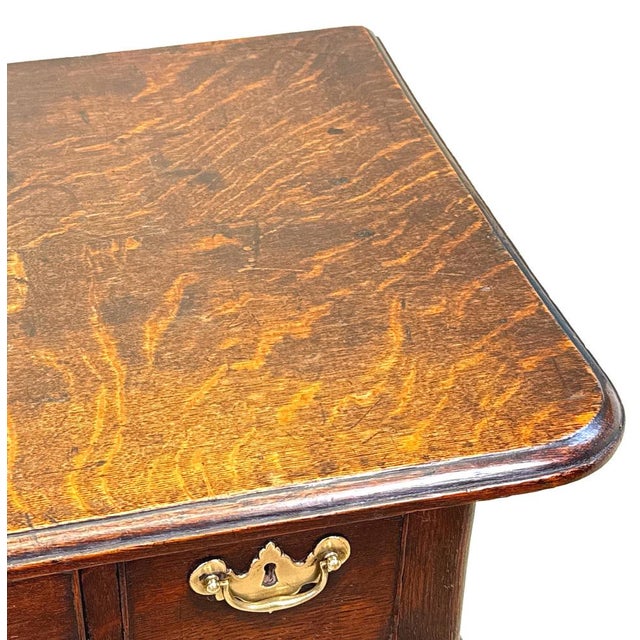 An Extremely Attractive And Very Good Quality Early 18th Century, George I Period, Oak Lowboy, Or Side Table, Having...