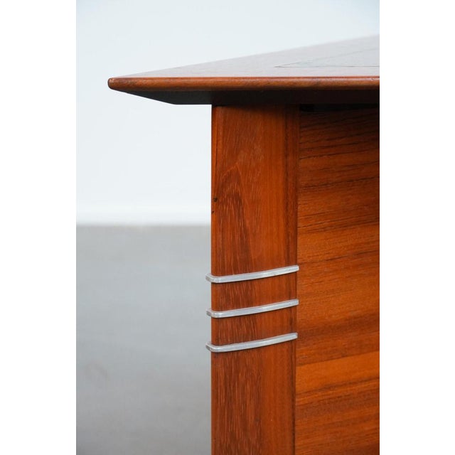 Art Deco Triangular Shaped Side Table from Schuitema For Sale - Image 9 of 15