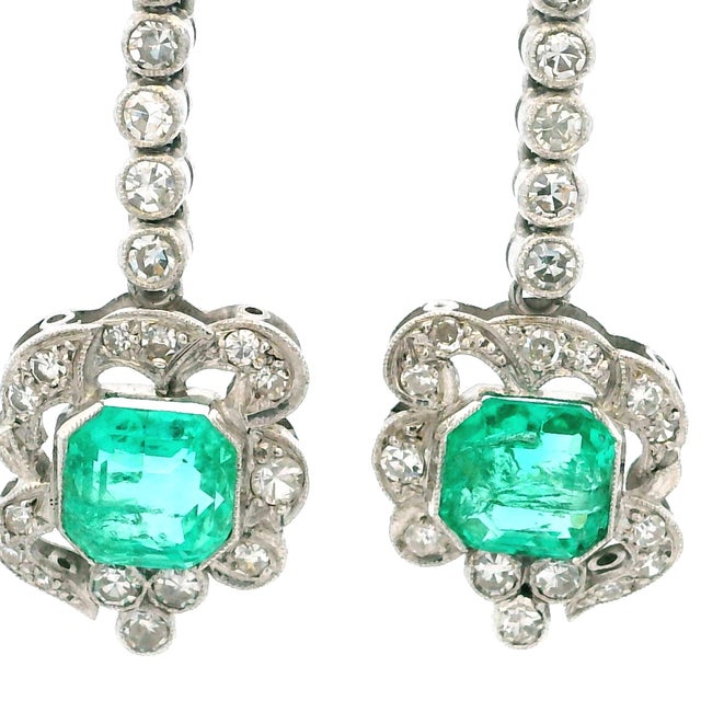 1970s Platinum Drop Earrings With Colombian Emeralds (5 Ct) and Diamonds (2 Ct), Art Deco Style, A Pair For Sale - Image 11 of 11