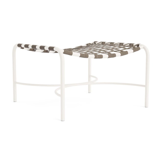 Brown Jordan Kantan Aluminum Ottoman in Chalk with Mica Suncloth Strapping For Sale