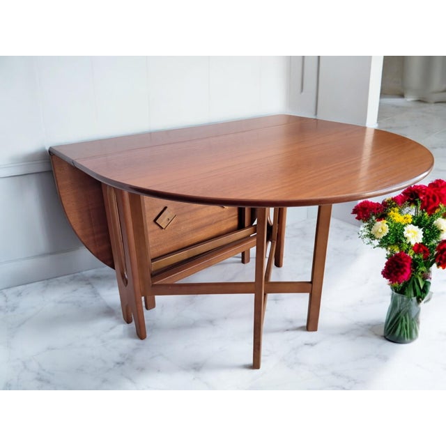 1970s Mid-Century Modern Dining Table in Teak, 1970s For Sale - Image 5 of 18