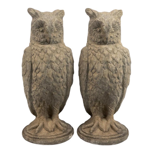 A Pair of Vintage English Cast Stone Great Horned Owls For Sale