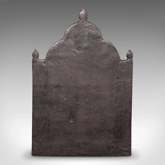 1900s Antique Victorian English Decorative Fire Back For Sale - Image 4 of 9